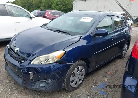 2009 Toyota Matrix S z USA, uszkodzony, nr VIN 2T1LE40E99C001166